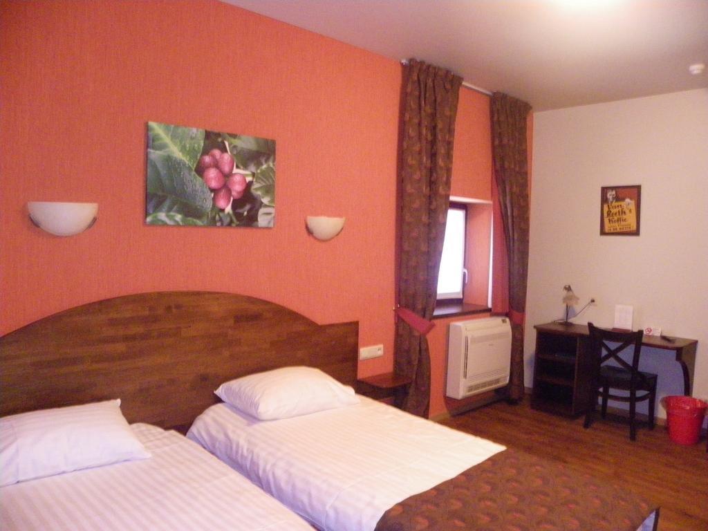 Hotel Van Reeth'S Koffiebranderij Puurs الغرفة الصورة