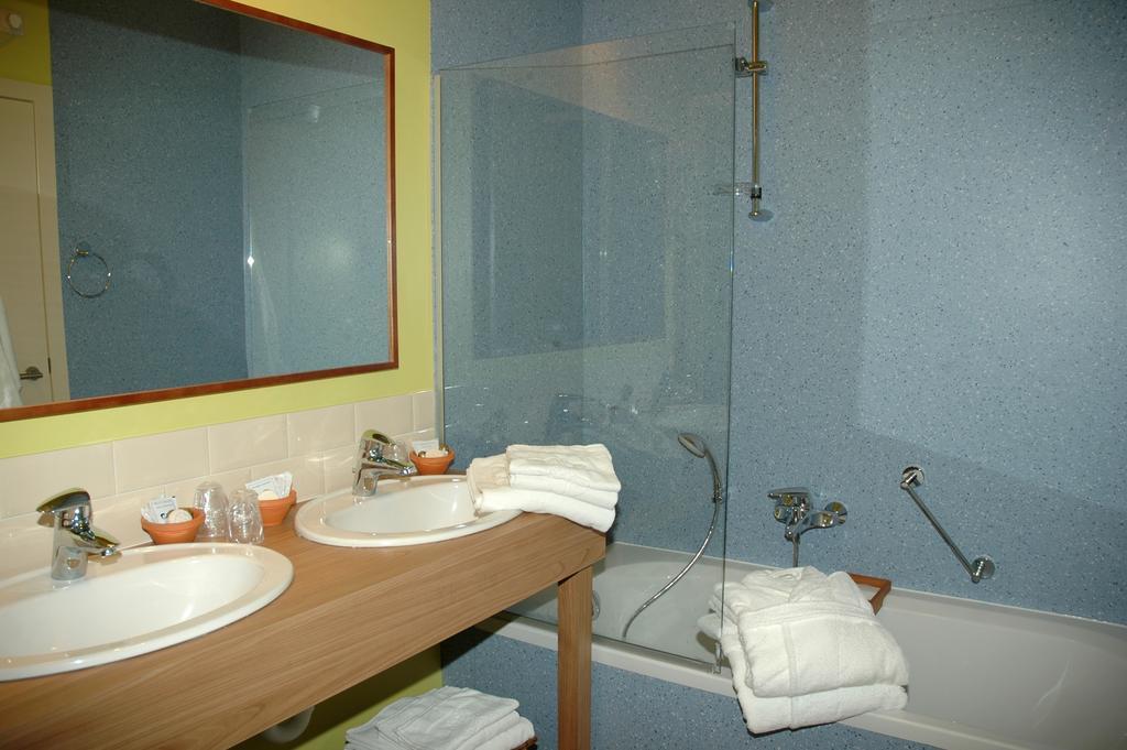 Hotel Van Reeth'S Koffiebranderij Puurs الغرفة الصورة